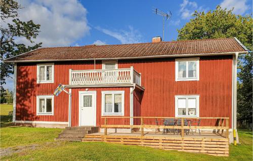 Amazing Home In Vetlanda With Wifi