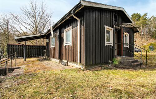 2 Bedroom Cozy Home In Halmstad