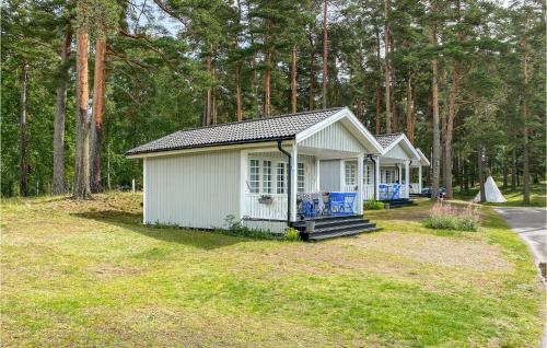 Nice Home In Ljungby With Indoor Swimming Pool